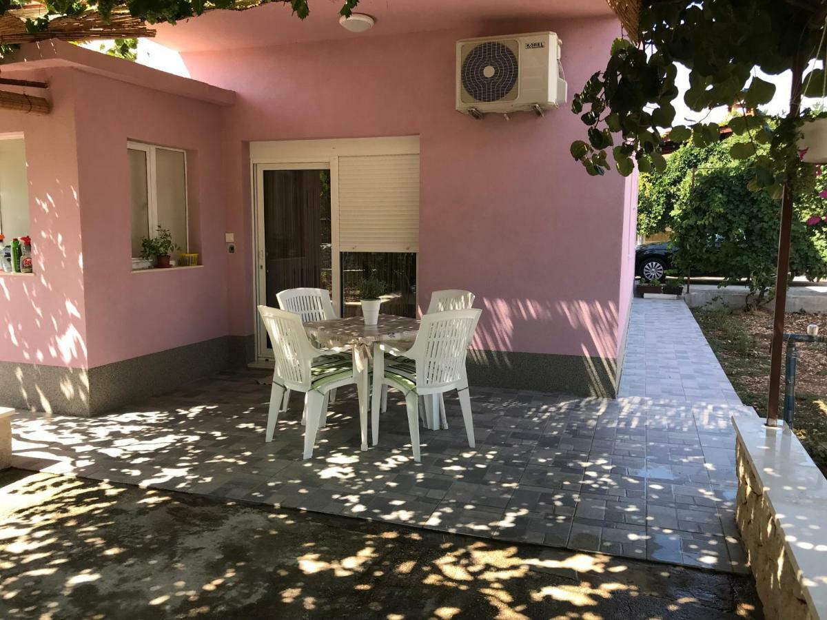 Apartman Mirjana With Terrace And Free Parking Donji Okrug  Extérieur photo
