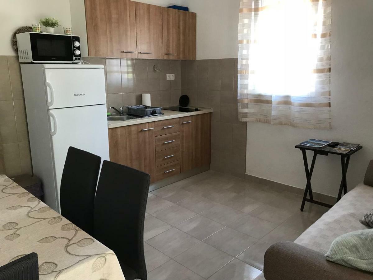 Apartman Mirjana With Terrace And Free Parking Donji Okrug  Extérieur photo